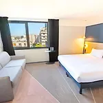 Hotel Ibis Styles Paris 16