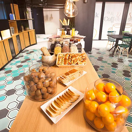 Ibis Styles Paris 16 3*