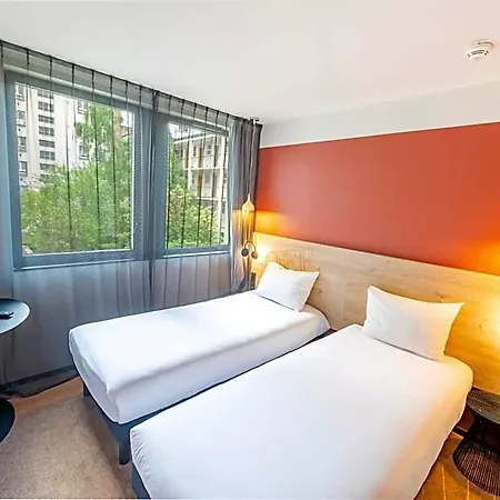Ibis Styles Paris 16 3*