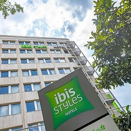 Отель Ibis Styles Paris 16