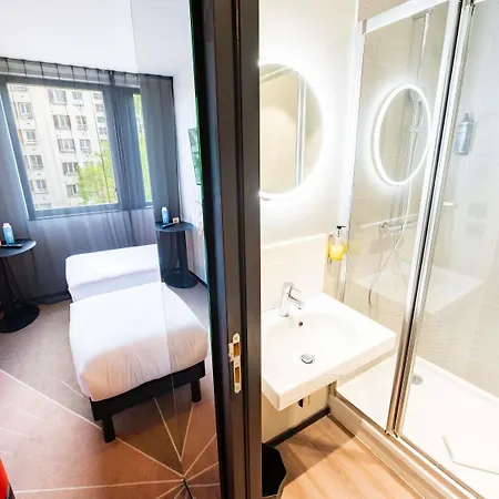 Ibis Styles Paris 16 3*