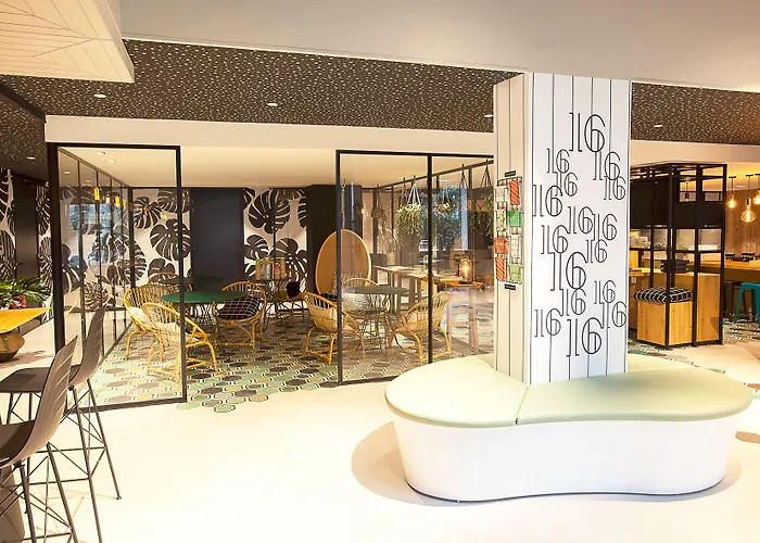 Ibis Styles Paris 16 Hotel 3*