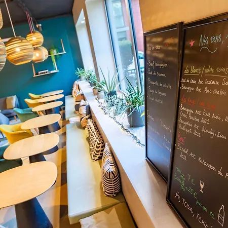 Hotel Ibis Styles Paris 16 3*