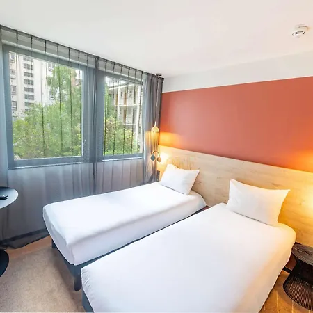 Ibis Styles Paris 16 Hotel 3*